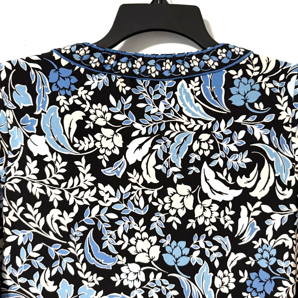BCBGMAXAZRIA Blue Floral Keyhole Shift Dress XS Black 3/4 Sleeve Jersey Knit - Picture 13 of 13